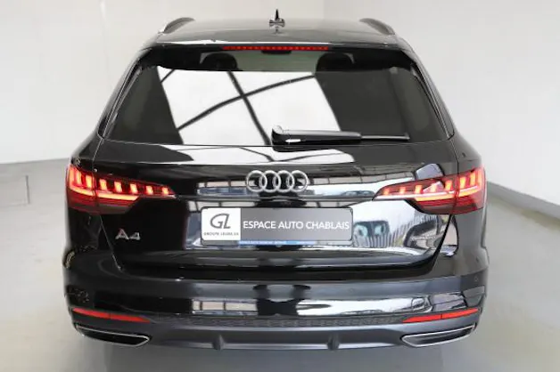 Audi A4 AV 40TDI S-line Att qu