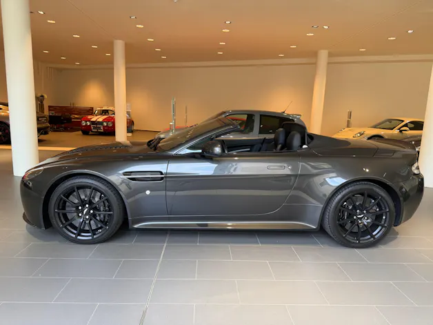 Aston Martin V12 Vantage 5.9 S Roadster