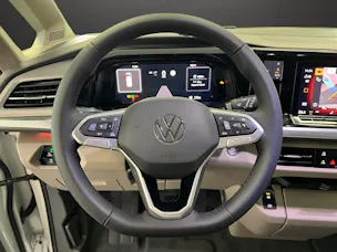 VW Multivan 2.0 TDI Life Edition DSG