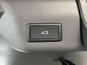 VW Multivan 2.0 TDI Life Edition DSG