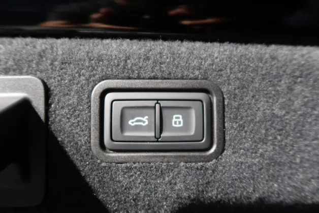 Audi A8 50 TDI quattro tiptronic