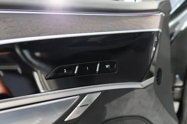 Audi A8 50 TDI quattro tiptronic