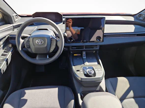 image du véhicule TOYOTA C-HR+ Premium AWD