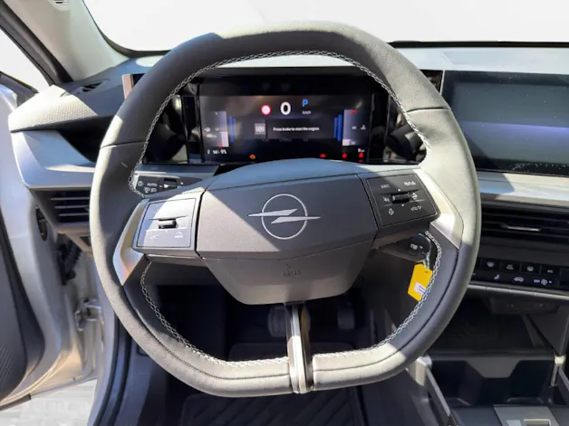 Opel Frontera 1.2 T HEV 145 GS