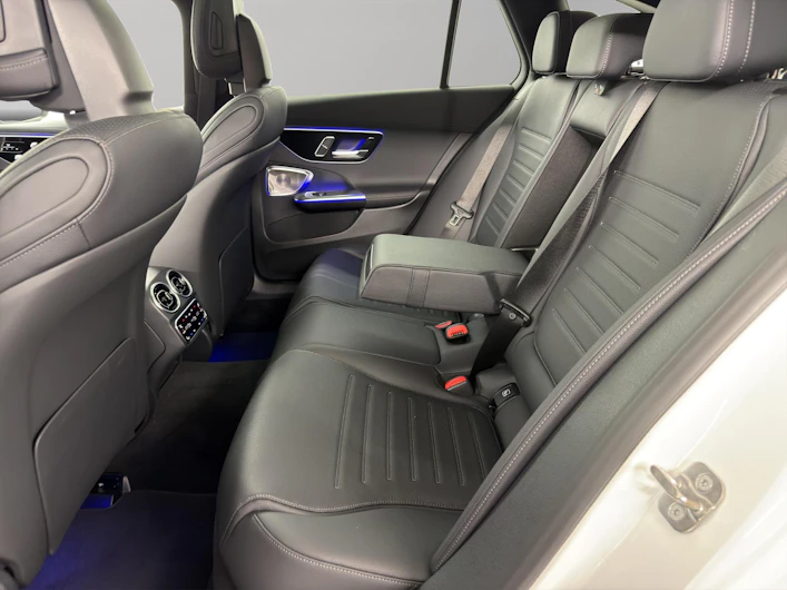 Fahrzeugbild MERCEDES-BENZ C 220