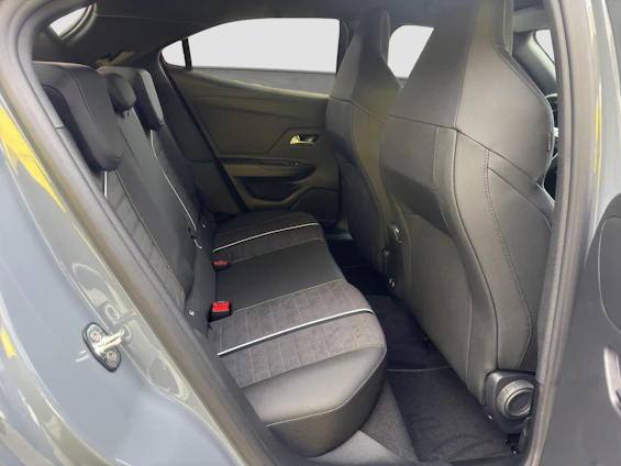 image du véhicule 14 image du véhicule 14