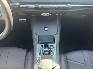 DS Automobiles No4 1.2 Hybrid 145 Étoile Nappa