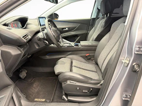 https://vehicle.imgix.net/4238285/0bfd4213-8839-4b5e-b2a0-23d98cd4eae9.jpg