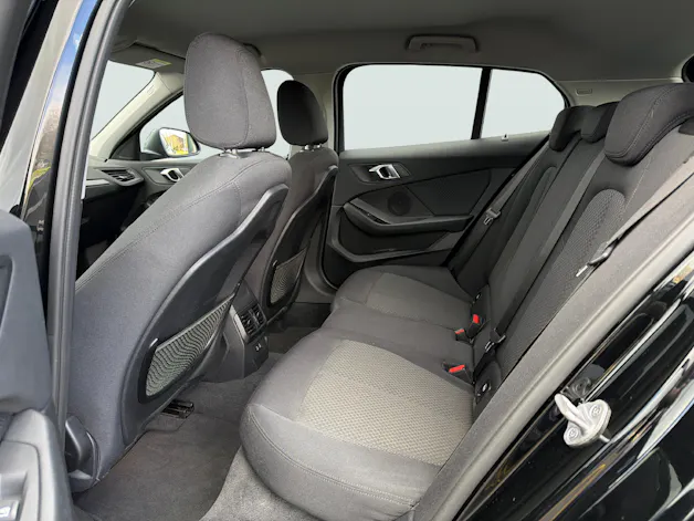 BMW 118d Boîte Automatique (CH)