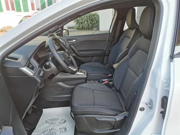 Mitsubishi Grandis 1.8 HEV Invite+