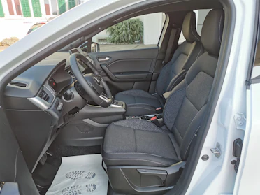 MITSUBISHI GRANDIS 8