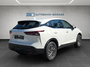 Nissan Qashqai 1.3 DIG-T 158 Acenta