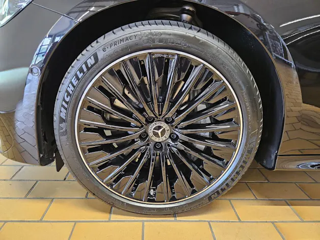 Mercedes-Benz E 220 d 4Matic AMG Line Limousine