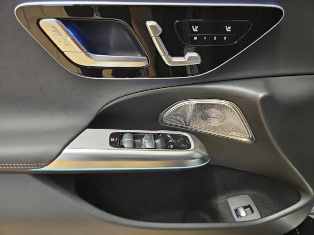 Mercedes-Benz E 220 d 4Matic AMG Line Limousine