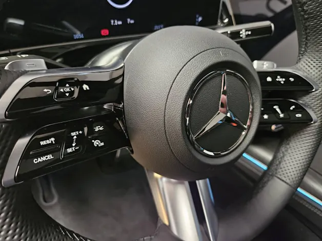 Mercedes-Benz E 220 d 4Matic AMG Line Limousine