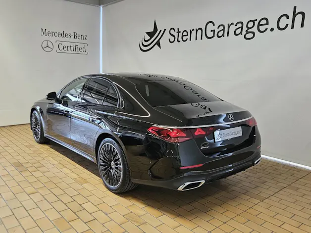 Mercedes-Benz E 220 d 4Matic AMG Line Limousine