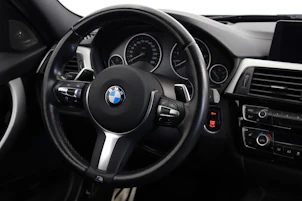 Fahrzeugbild BMW 330i xDrive SAG Touring