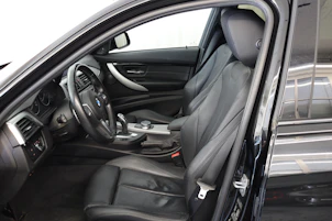 Fahrzeugbild BMW 330i xDrive SAG Touring