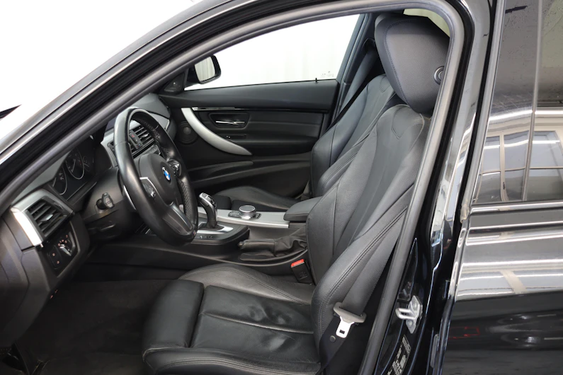 Fahrzeugbild BMW 3 SERIES