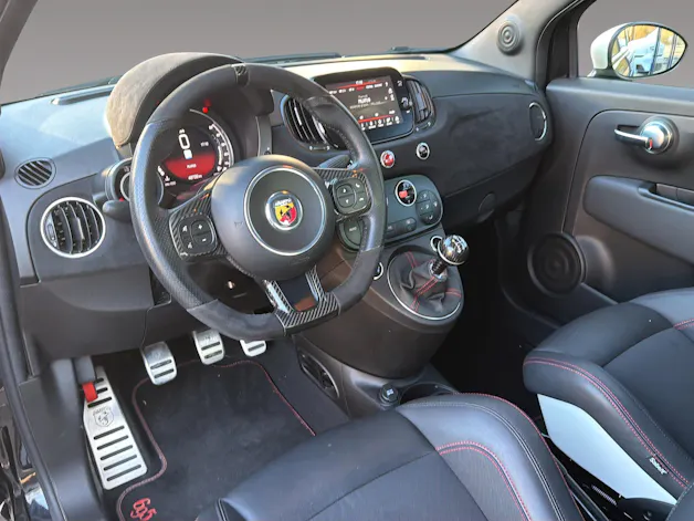 Fiat 695 Abarth 1.4 T-Jet 180 Esseesse