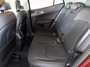 https://vehicle.imgix.net/4238527/172ea97b-b65e-4812-8337-5a3055bb9e40.jpg