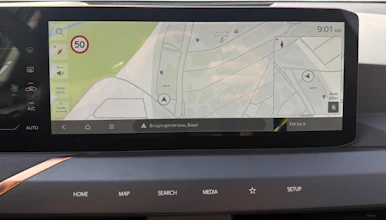 https://vehicle.imgix.net/4238533/0be73b9f-d3c1-43b0-b2fa-bec55a0745a3.jpg