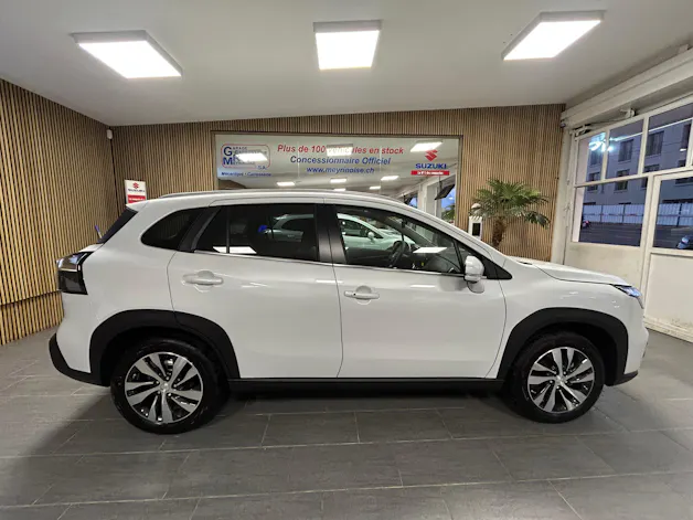 Suzuki S-Cross 1.4 T Compact Top Hybrid 4x4