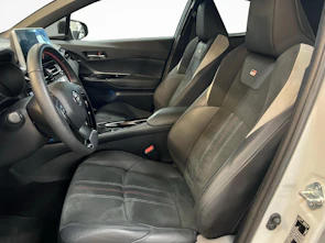 image du véhicule TOYOTA C-HR 2.0 VVTi HSD GR Sport