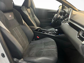 image du véhicule TOYOTA C-HR 2.0 VVTi HSD GR Sport