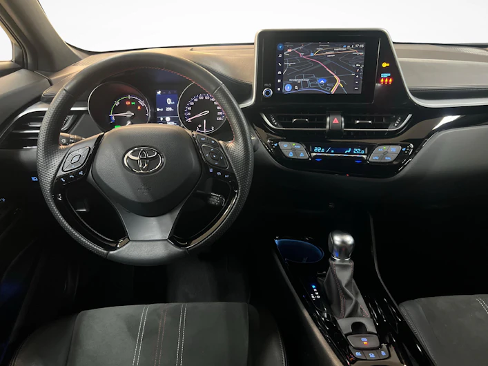 image du véhicule TOYOTA C-HR