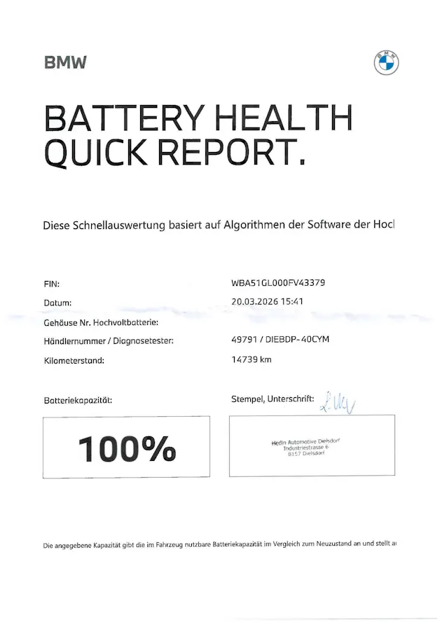 BMW 330e xDrive SAG Touring Attraktiven Leasingzinssatz ab 0.9 % bei Abschluss einer BMW Fahrzeugversicherung.
