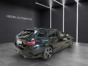 BMW 330e xDrive SAG Touring Attraktiven Leasingzinssatz ab 0.9 % bei Abschluss einer BMW Fahrzeugversicherung.