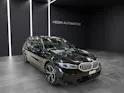 BMW 330e xDrive SAG Touring Attraktiven Leasingzinssatz ab 0.9 % bei Abschluss einer BMW Fahrzeugversicherung.