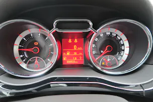 Opel Adam 1.0i eFLEX Jam S/S