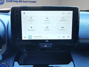 https://vehicle.imgix.net/4238740/6002517b-307e-4642-898d-5659d8577f32.jpg