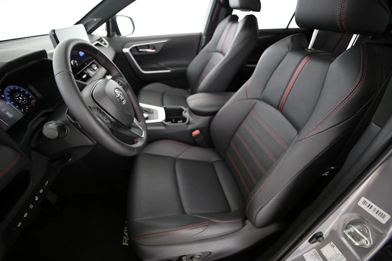 Fahrzeugbild TOYOTA RAV-4