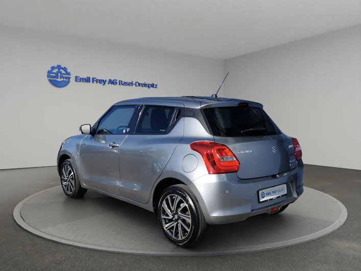 immagine del veicolo SUZUKI SWIFT