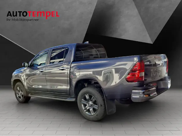 Toyota Hilux Double Cab.-Pick-up 2.8 48038/004