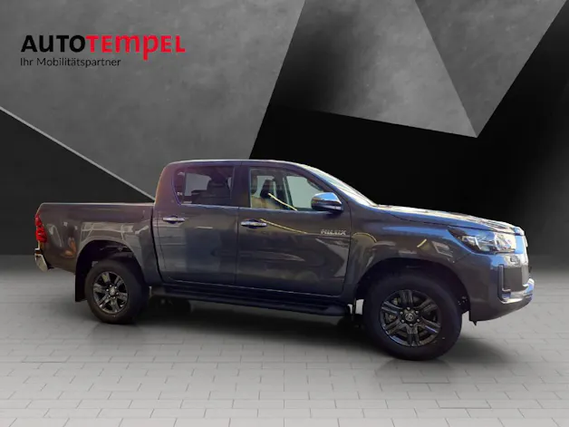 Toyota Hilux Double Cab.-Pick-up 2.8 48038/004