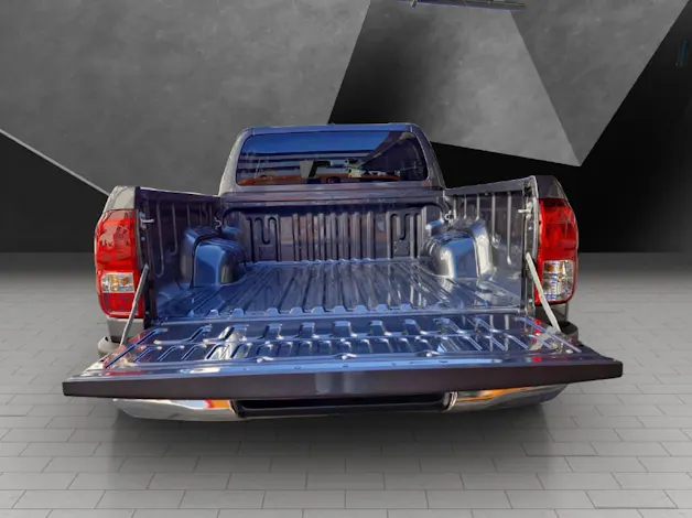 Toyota Hilux Double Cab.-Pick-up 2.8 48038/004