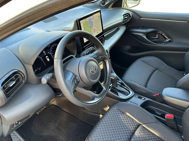 Toyota Yaris 1.5 VVT-i HSD Premium
