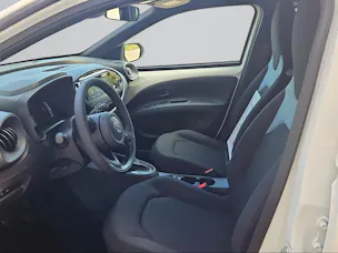 Toyota Aygo X 1.5 VVT-i HSD Comfort