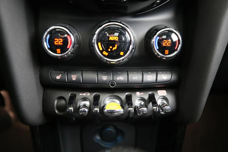 image du véhicule MINI MINI