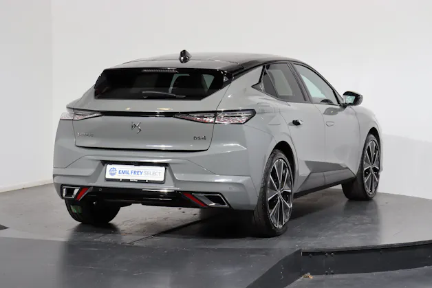 DS Automobiles 4 1.6 E-Tense La Première