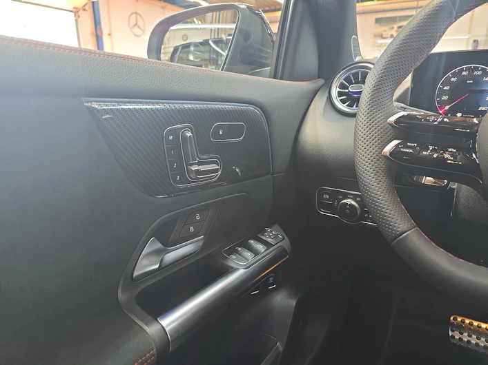 immagine del veicolo MERCEDES-BENZ GLA 250