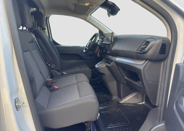 image du véhicule 13 image du véhicule 13