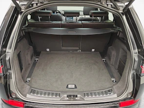 Fahrzeugbild LAND ROVER Discovery Sport 1.5 T 300e R-Dynamic SE