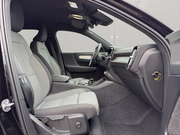 Volvo XC40 2.0 B3 MH Core .