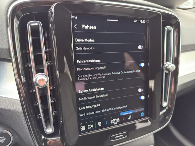 Volvo XC40 2.0 B3 MH Core .
