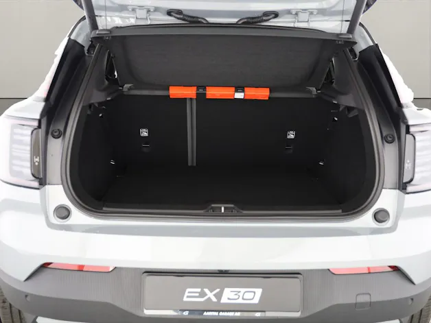 Volvo EX30 CC E60 Twin Performance AWD .